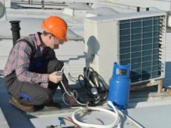 北京海淀上地安装空调，空调打孔