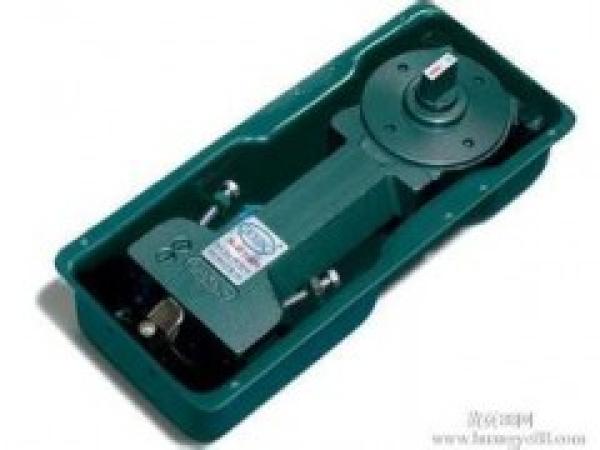 上海玻璃门门夹维修 地锁安装 更换地弹簧